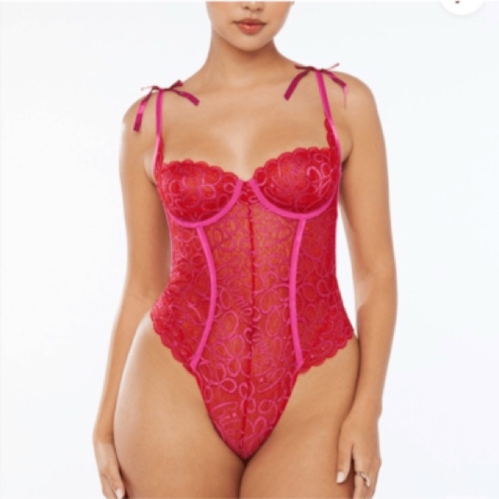 NWOT SAVAGE X FENTY Red and Pink Lace Corset Teddy